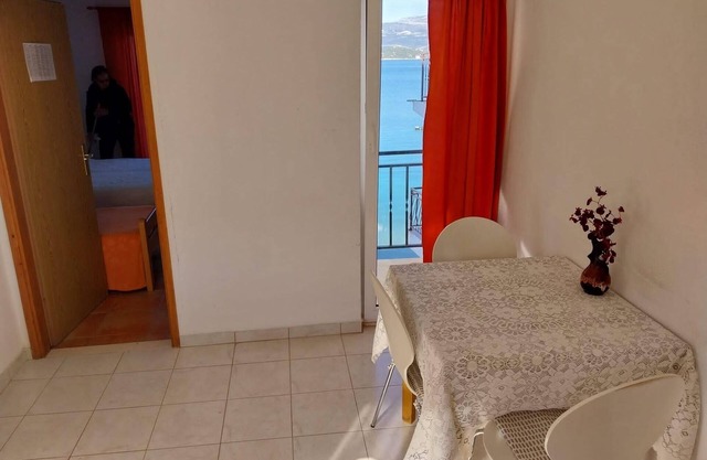 Apartamento de una habitación en la playa Bahía Pjestata, Peljesac (A-24021-c)