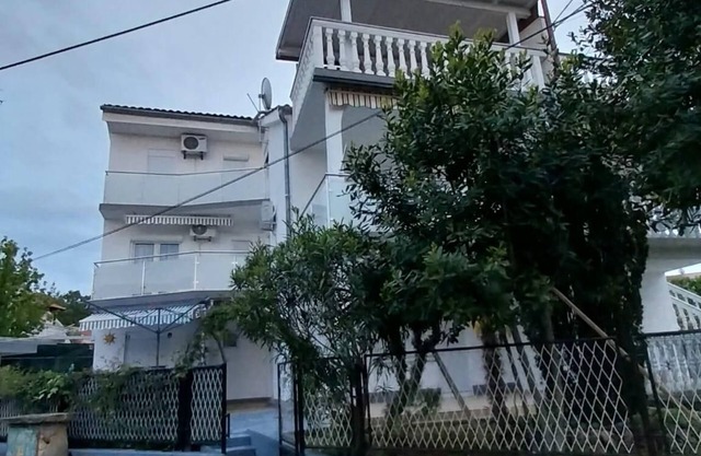 One bedroom apartment with terrace Malinska, Krk (A-23196-b)