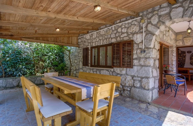 Apartamento de una habitación con una terraza Punta kriza, Cres (A-867-b)