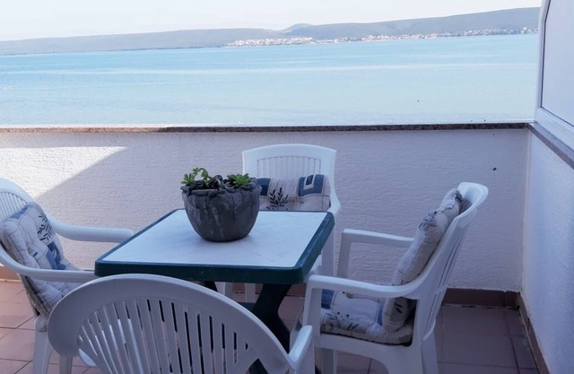 Apartamento de una habitación en la playa Nevidane, Pasman (A-18427-b)