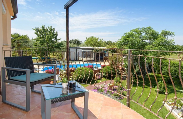 Apartamento de una habitación con terraza y vista al mar Stranici, Porec (A-24558-b)