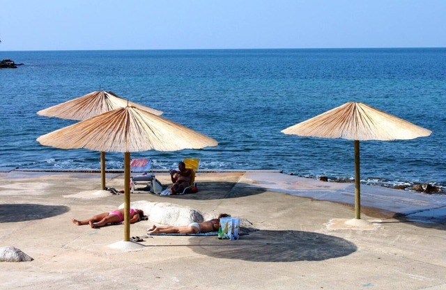 One bedroom apartment with terrace and sea view Mareda, Novigrad (A-21207-a)