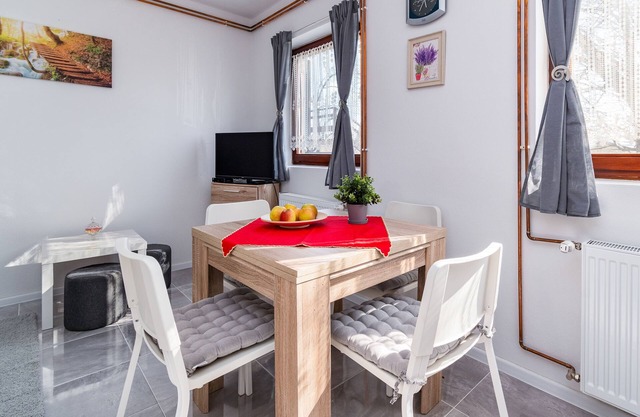Apartamento de una habitación con aire acondicionado Grabovac, Plitvice (A-20709-a)