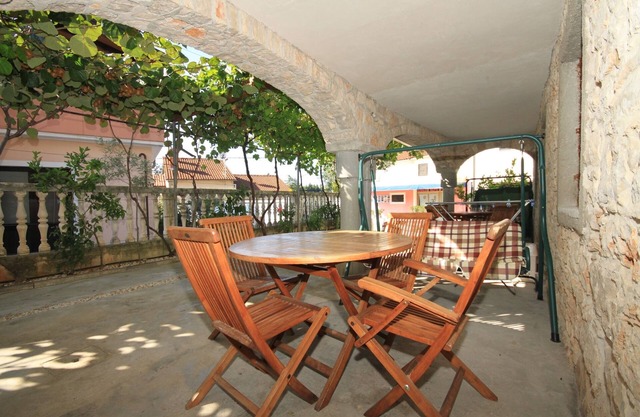 Apartamento de una habitación con una terraza Basanija, Umag (A-7148-b)