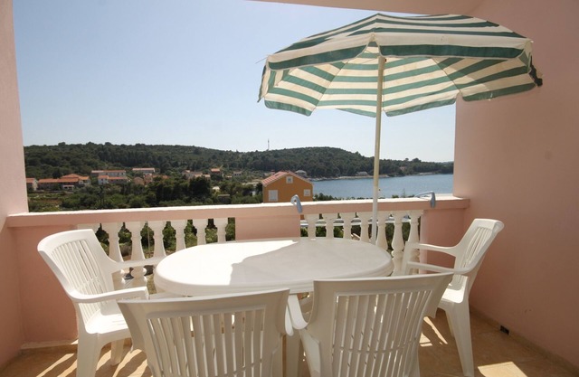 Apartamento de una habitación con terraza y vista al mar Bahía Soline, Dugi otok (A-448-d)