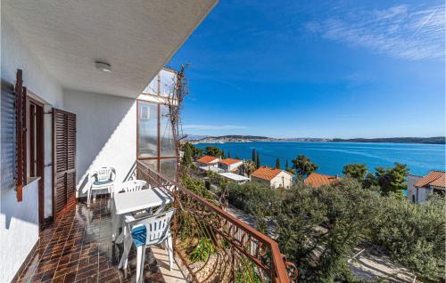 One-Bedroom Apartment In Seget Donji