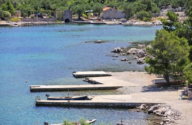 One bedroom apartment en la playa Kabli, Peljesac (A-12475-a)