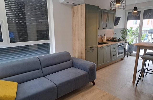 Apartamento de una habitación con un balcon Zagreb (A-23694-a)