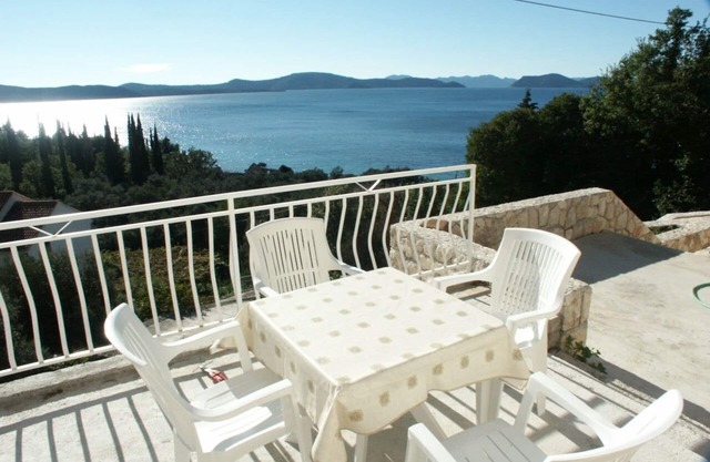 Apartamento de una habitación con terraza y vista al mar Sladenovici, Dubrovnik (A-2162-b)