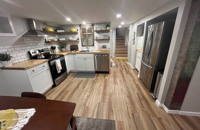 One Bedroom Basement Bungalow in downtown Missoula - Walkable to everything!