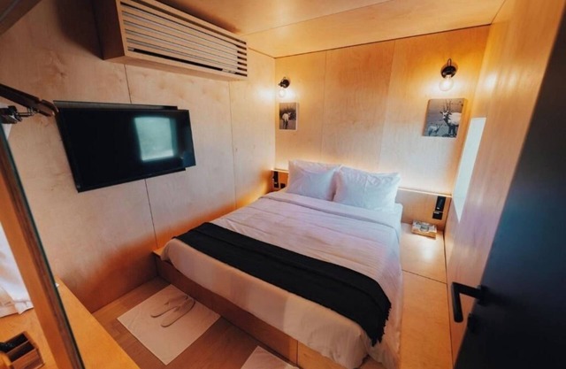 One Bedroom Cabin Near Al Mugheirah Bay Abu Dhabi
