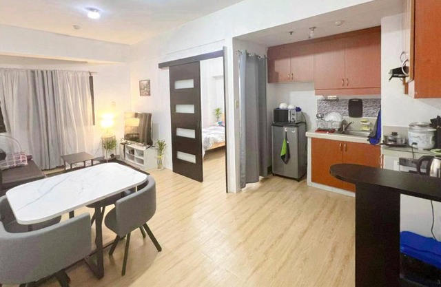 One Bedroom condo Unit in Eastwood Libis . Fast free wifi/netflix