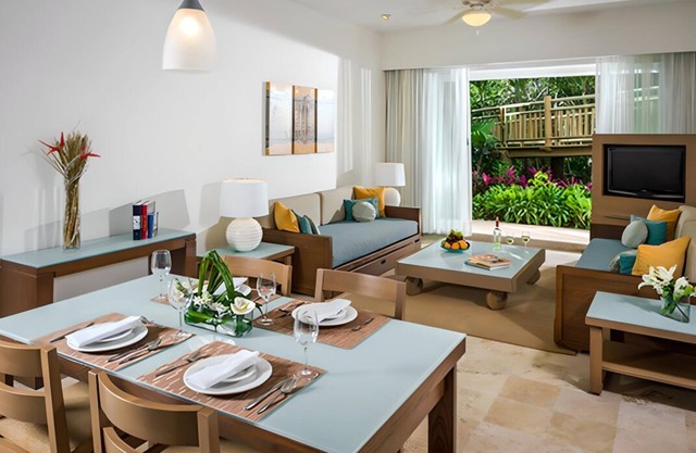 One-Bedroom Grand Mayan Suite at Luxury Resort