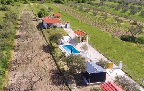 One-Bedroom Holiday Home In Danilo