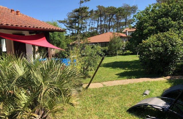 Villa / casa al lado de playa / mar. Gran jardín, 2 terrazas. 5/6 pers