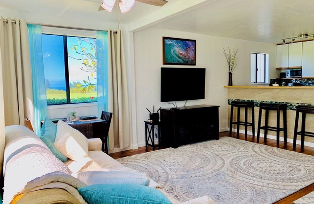 ONE OF A KIND STUDIO! ~ ON THE FAIRWAY ~ OCEAN VIEWS!