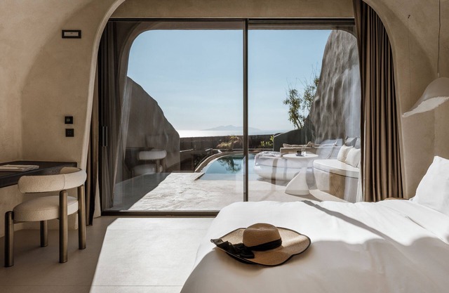 One of One Hotel