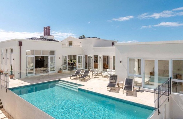 Onetangi Estate by Waiheke Pure