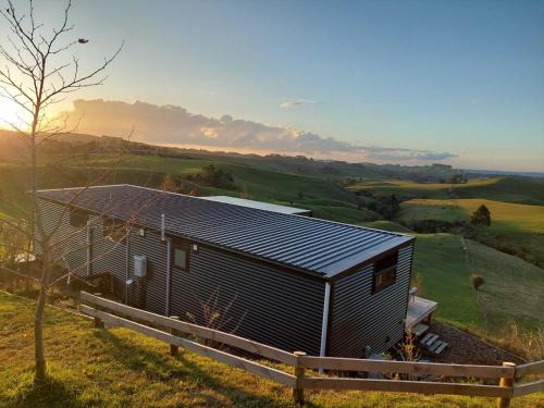 Onewhero Country Cabin
