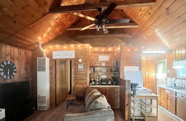 Only 500 feet from Higgins Lake with shared lake access