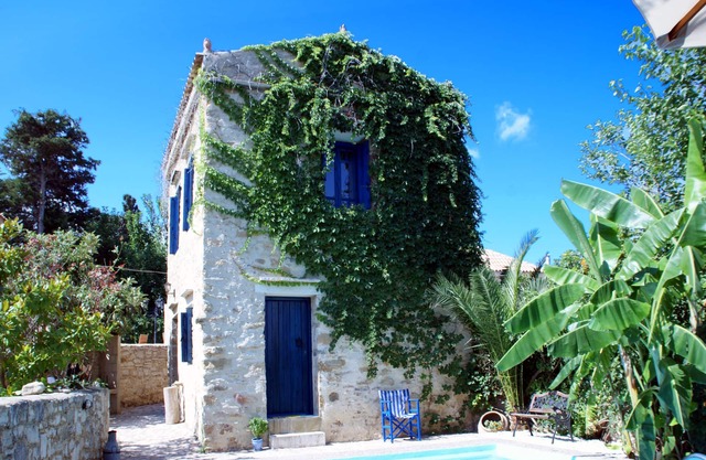 ★ Only for 2 ★ cosy stone villa, totally private, pool, near sea, WiFi, parking