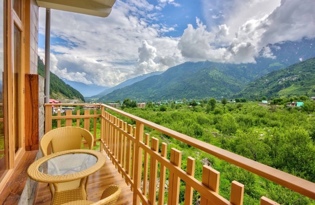 OnlyStay Matsya Manali