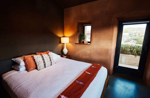 Boho Chic, Suite King de lujo con ducha al aire libre, bañera y cama Stargazing