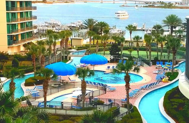 🛑PECES, PISCINAS INTERIORES / EXTERIORES, TUBOS CALIENTES, RÍO PERFECTO / DESLIZAMIENTO DE AGUA, DESLIZAMIENTO GRATIS
