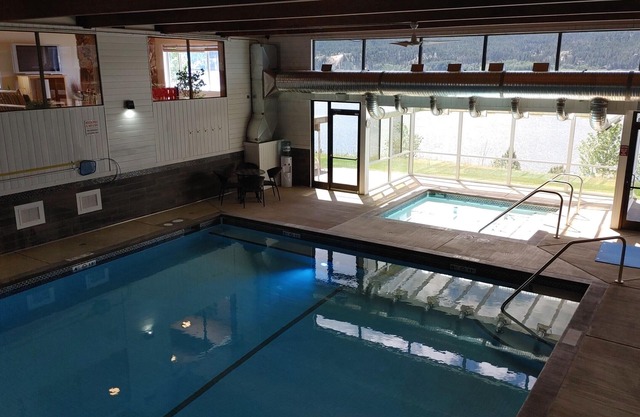 Open July 9-13 *Akiskinook Resort-1 Br Mtn View Condo! Indoor Pool/Hot Tub/Beach