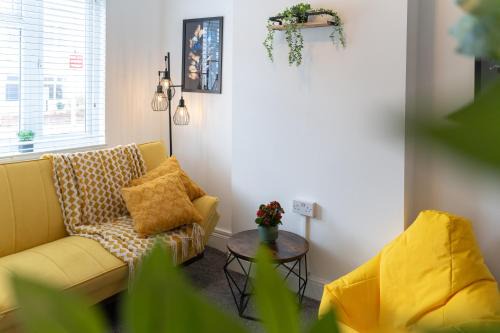 Open Mind Property - Luxury 3 Beds & Free Parking