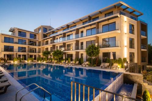 Open Sea Apartments