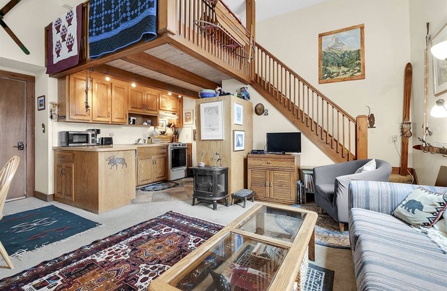 Opera House Loft 02 | 1 Bed, 1 Bath