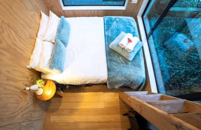 Ora° Retreat Tui Cabin Cozy Forest Escape