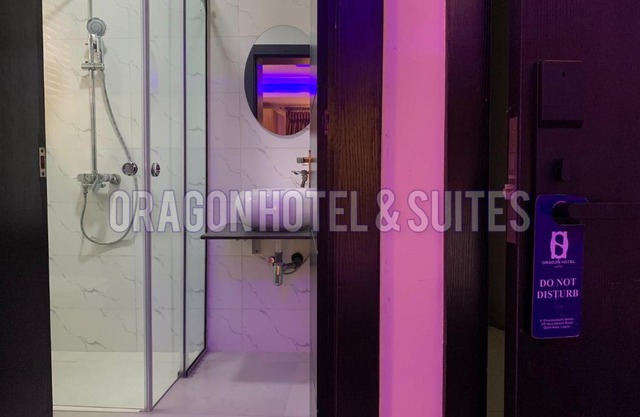 Oragon Hotel & Suites