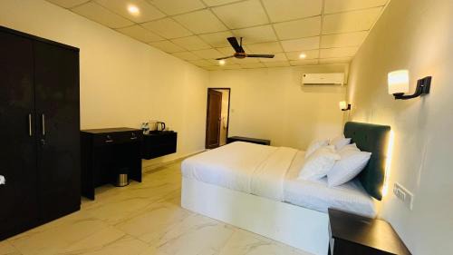 Orange Sky Inn