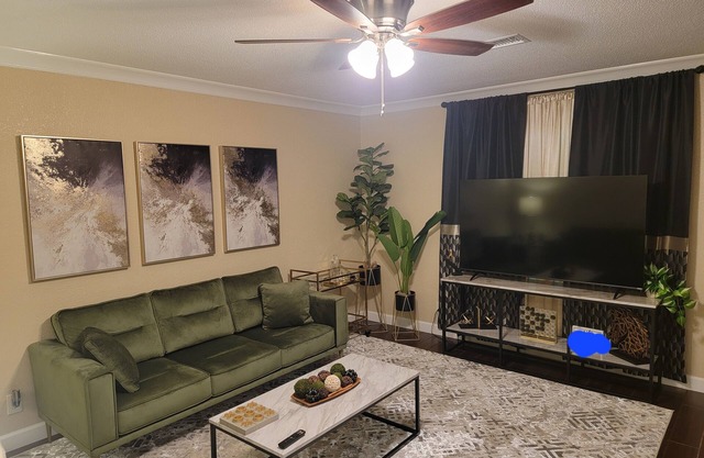 Orange Texas Honey Hive - Upscale living with small town charm.