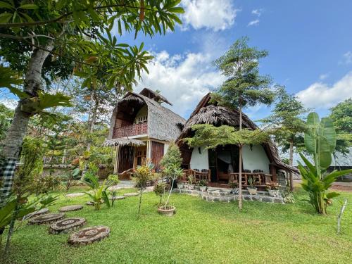 Orangutan Villa & Ethical Jungle Treks