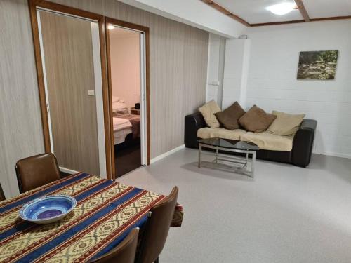 Orchard 2 Bedroom Apartment in Devonport