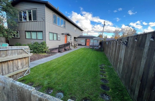 Oregon downstairs · Nice ground level Home Near Airport & Free Parking