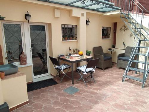 Orfeas Home/Detached House 74m2,parking&yard
