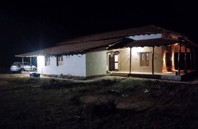 Organic Farmhouse amidst Bandhawgadh Tiger Reserve