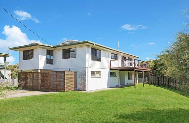 Casa de playa original - No hay caminos para cruzar el acceso a la playa Dicky -1 Buderim Street Currimundi QLD