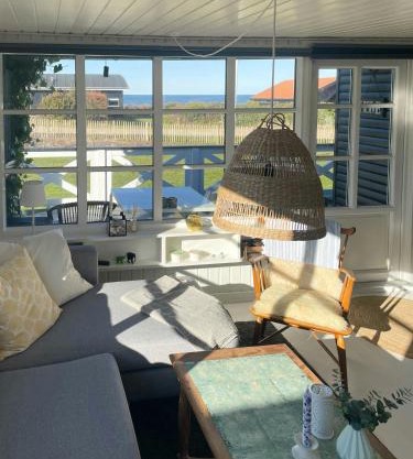 Original Wooden Summer House With Sea View