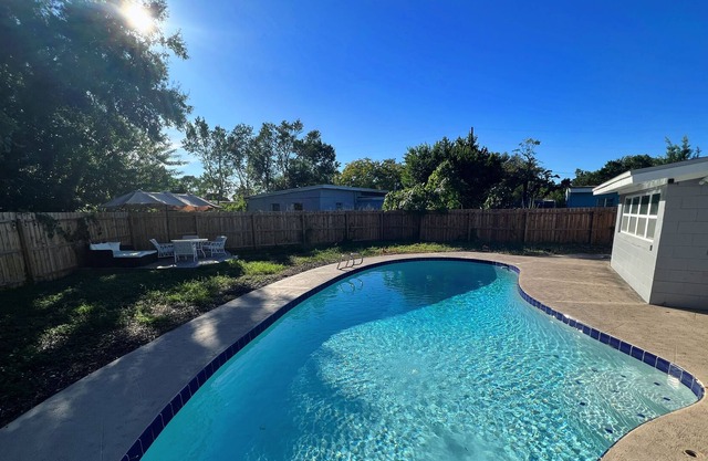Orlando pool house 4BR near Universal Studios, Downtown, Arcade game