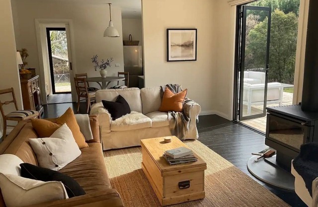 Oro, luxury immersed in nature. Serenity on the outskirts of Bright.