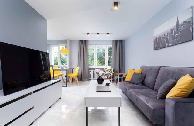 Os. Piastowskie 33 | Stylish Apartment | Balcony