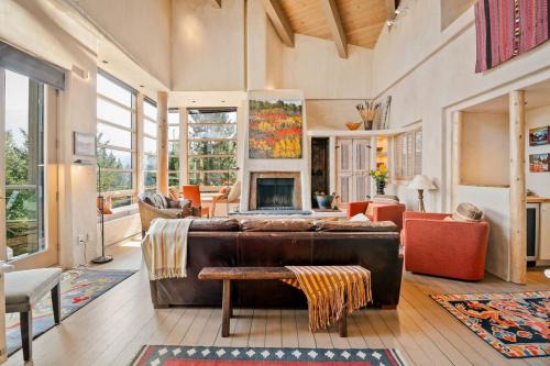 Osprey Chalet by Outpost Whistler