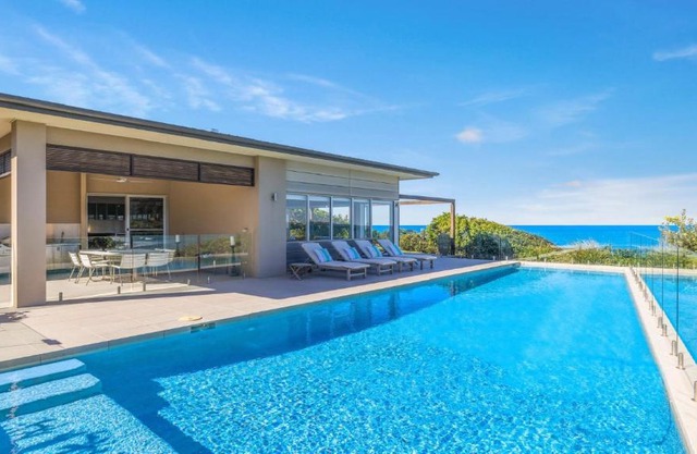 Osprey -Spectacular Location, Luxe, Pool Views