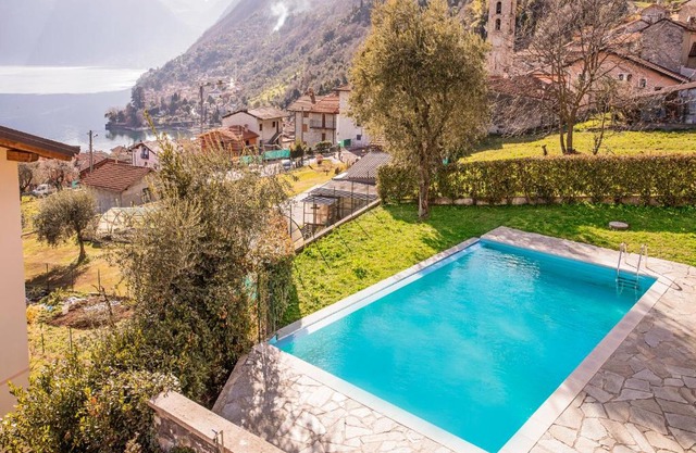 Ossuccio Grande C home with pool sleeps 12 by Italian Apartments