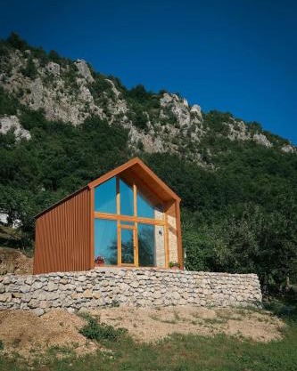 Ostrog Wood House